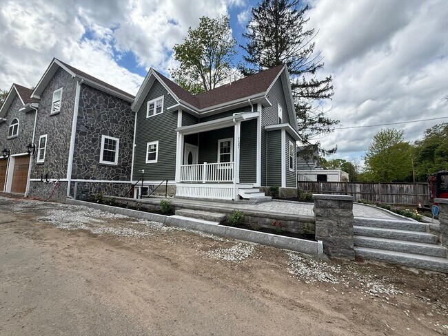 Primary Photo - 137 Union St