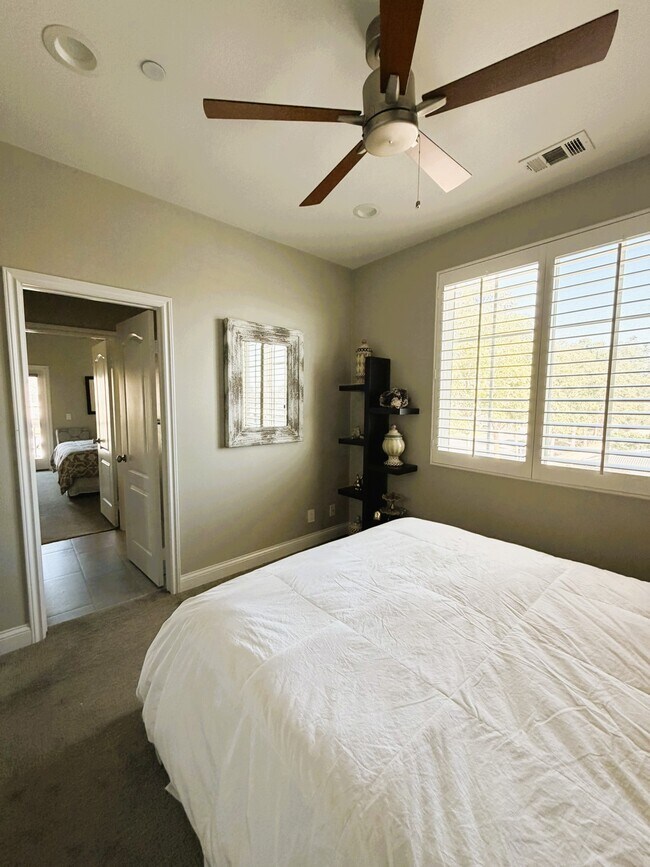 Building Photo - 326 Gulf Stream Way