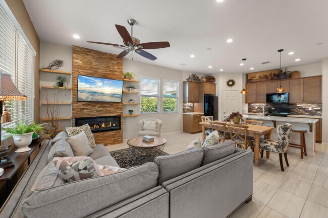 Building Photo - 78863 Amare Way