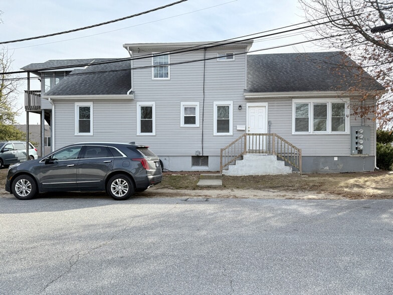 Building Photo - 16 Jenkins Ave