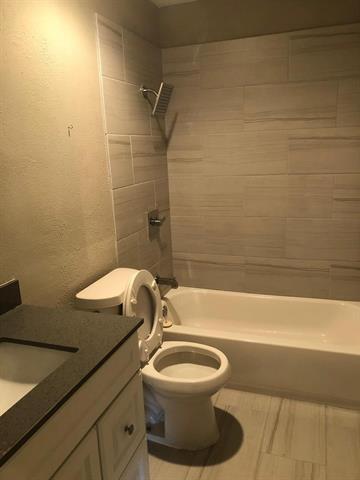 Building Photo - 716 Via Del Sur