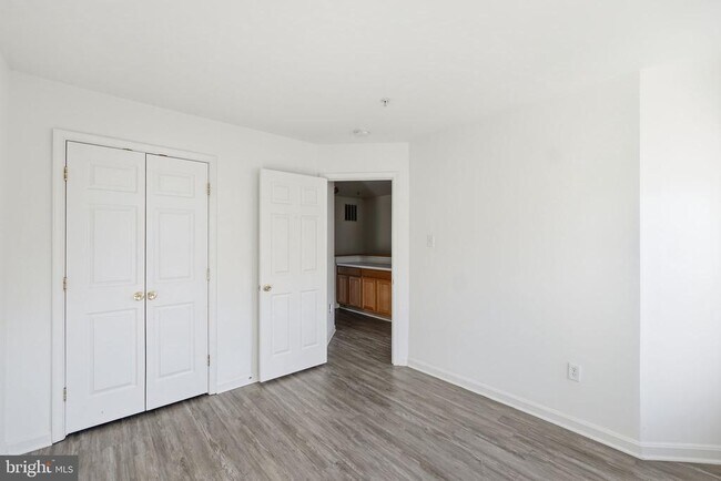 Building Photo - 554 Ellison Ct