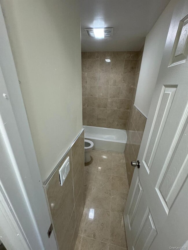 Building Photo - 43 Broadway