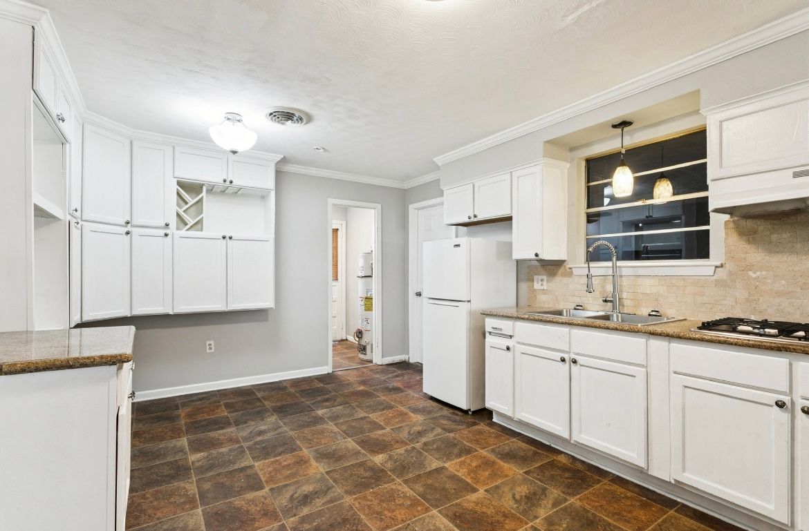 Building Photo - 7928 Edward St