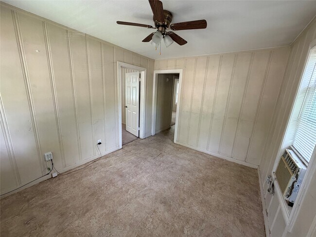 Building Photo - 2019 Alliance St