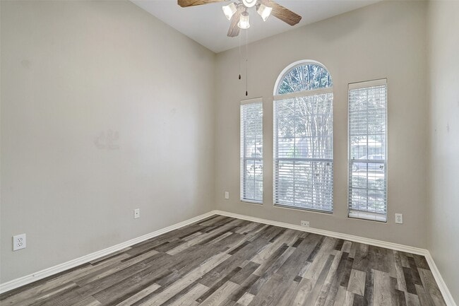 Building Photo - 4762 Wind Trace Dr