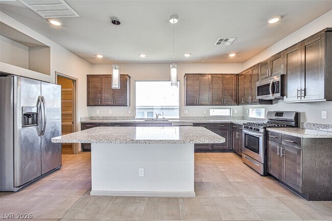 Building Photo - 8052 Haywood Estate Ave