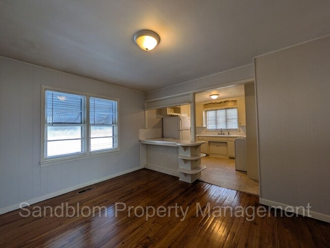 Building Photo - FOR LEASE | Tulsa | $1250 Rent