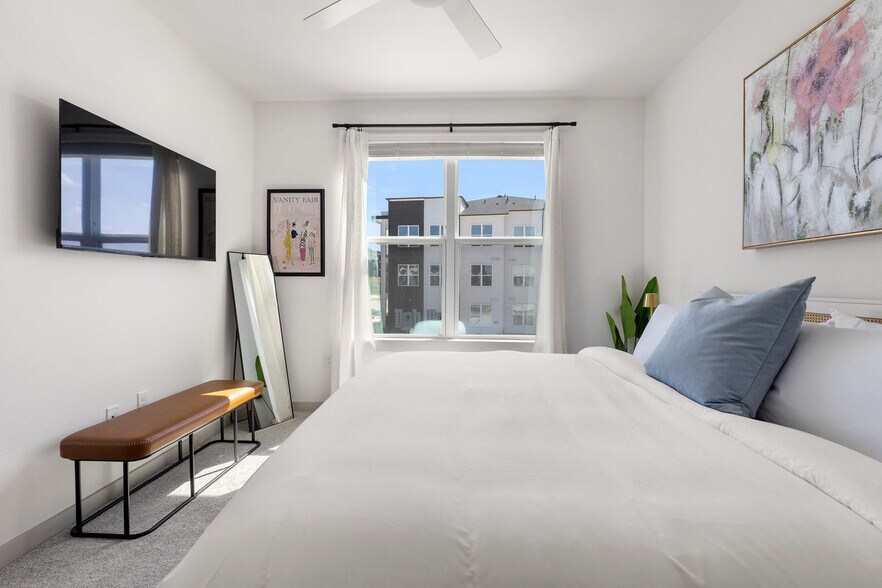 Building Photo - 1301 Leah Ave