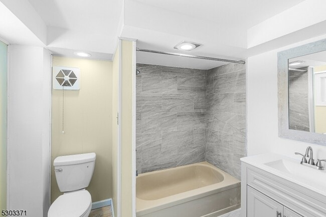 Building Photo - 26 Schooleys Mountain Rd