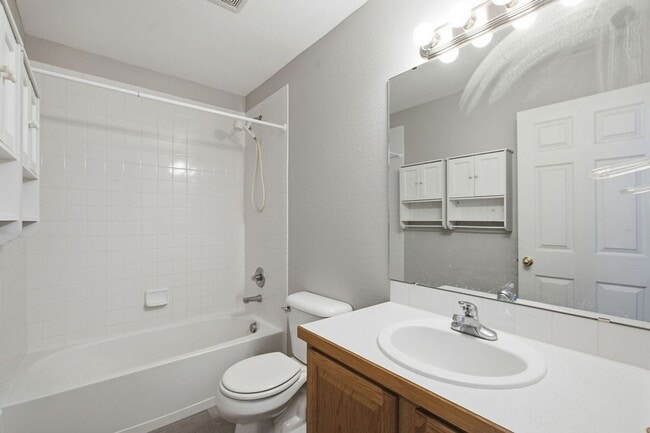 Building Photo - AVAILABLE NOW –   3 BD, 2 BA, 2 Car Garage - Pet Friendly | Wellington, CO