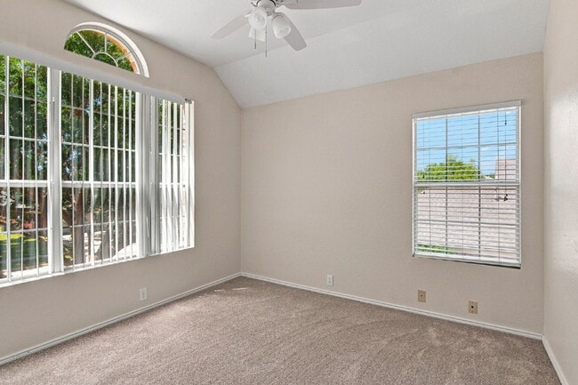 Building Photo - "Spacious Two-Story Home with Multiple Living Spaces and and Expansive Backyard!"