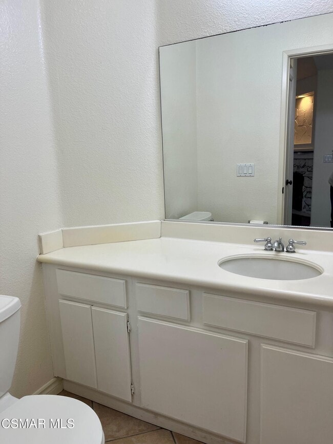 Building Photo - 658 Avenida Magdalena