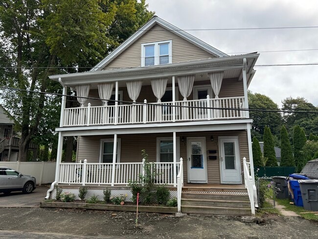 Primary Photo - 5 McConn Ave