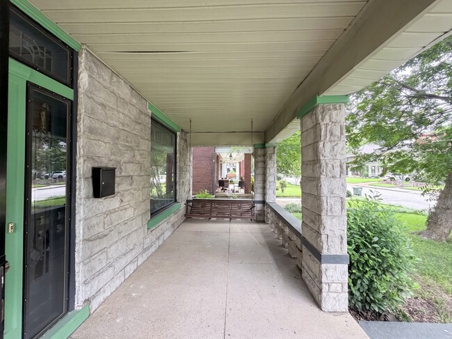 Building Photo - 1258 Agnes Pl