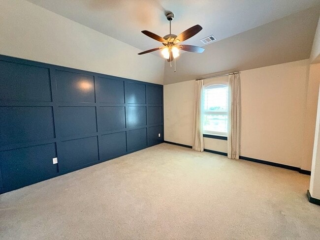 Building Photo - 2151 Lassen Dr
