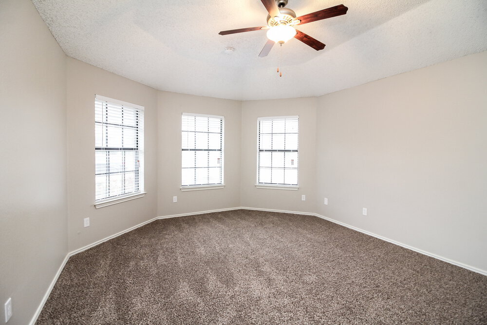 Building Photo - 819 Mayfield Dr