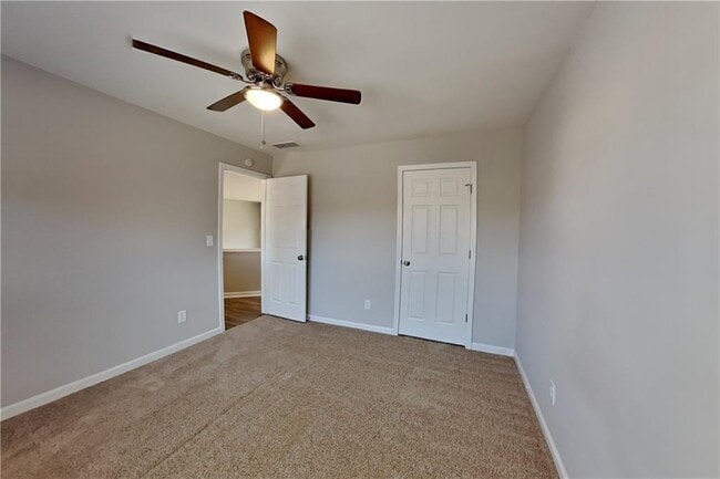 Building Photo - 3370 Spindletop Dr NW