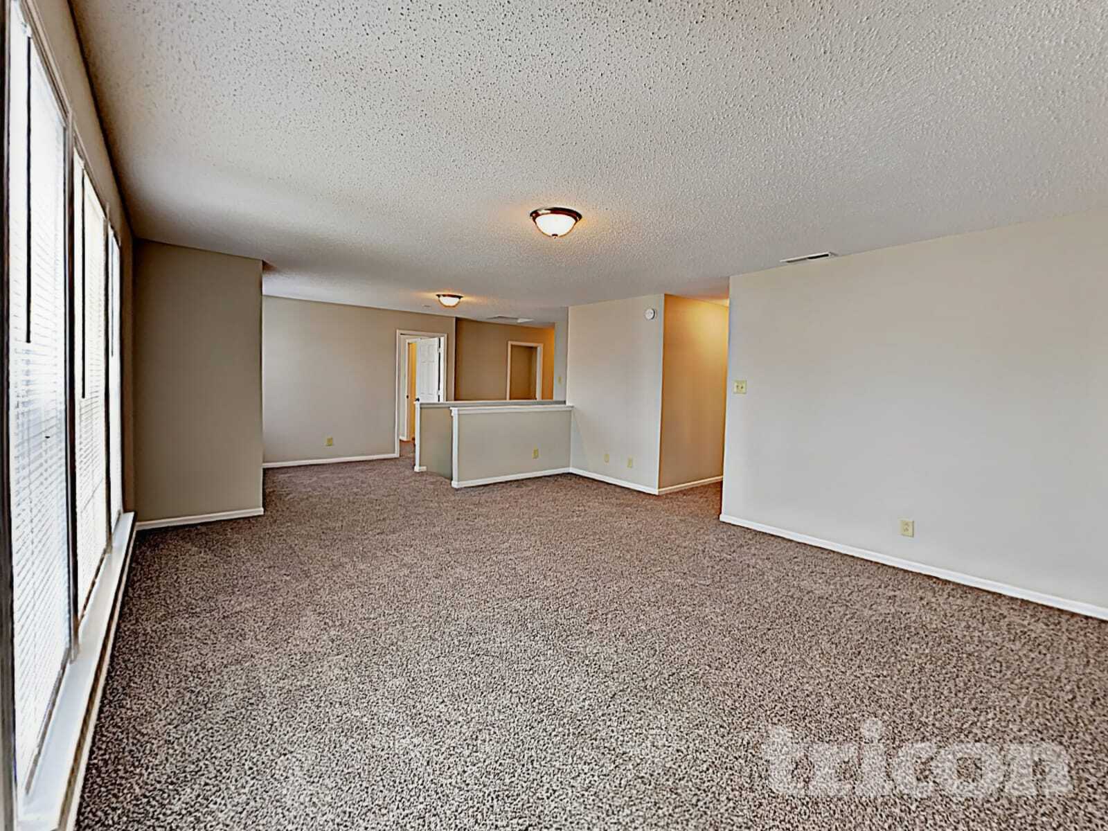 Building Photo - 10813 Inspiration Dr