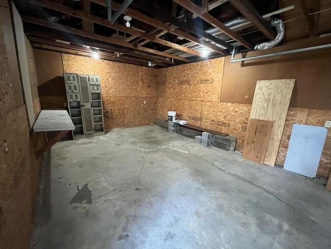 Building Photo - 4123 Buell Dr