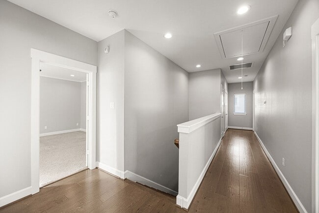 Building Photo - 2307 Langston St