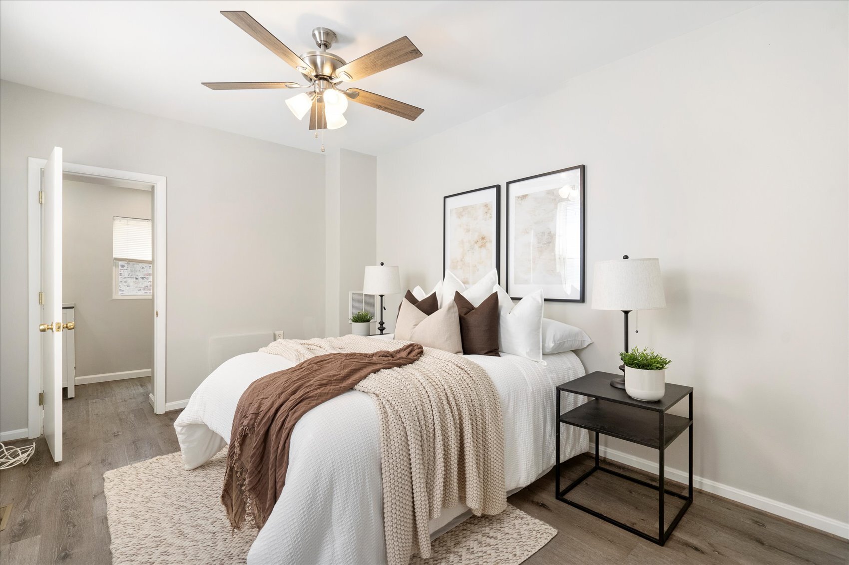 Building Photo - 57 E Heath St