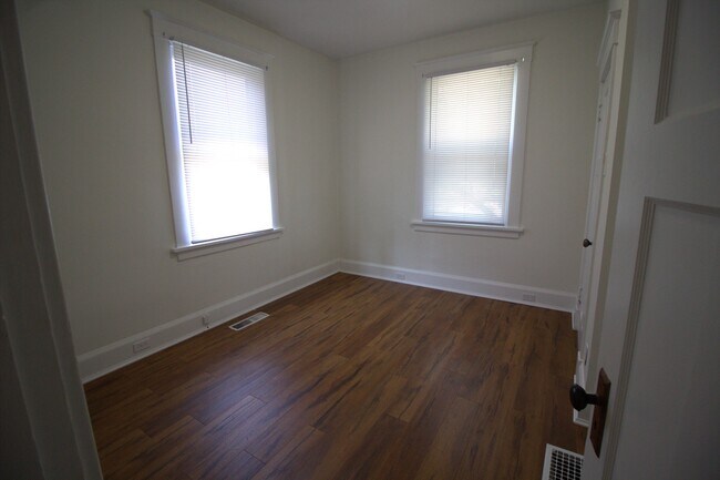 Building Photo - 7831 Camargo Rd