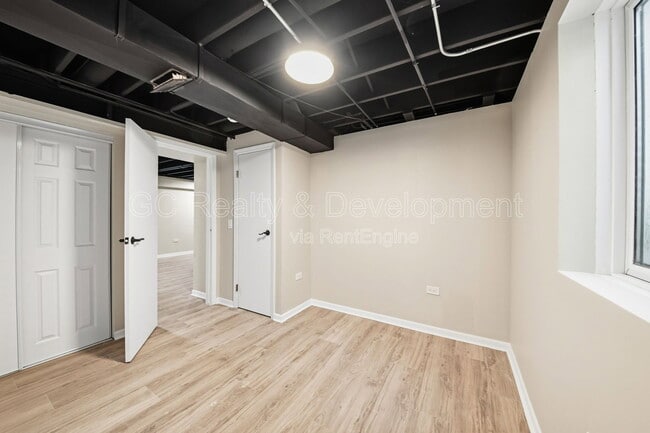 Building Photo - 1244 Pine Grove Ave