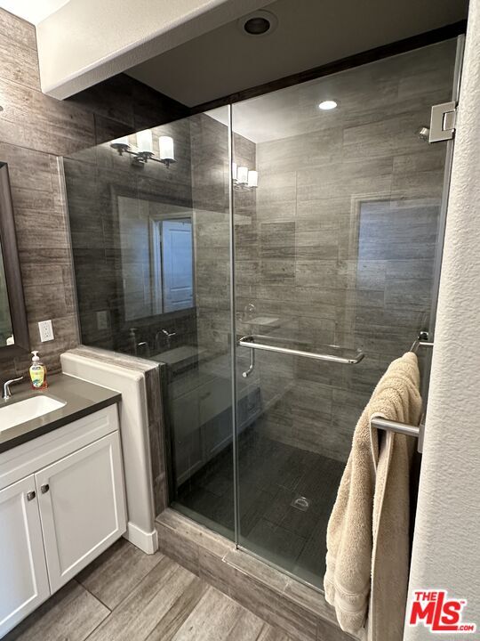 Building Photo - 72 Capricorn