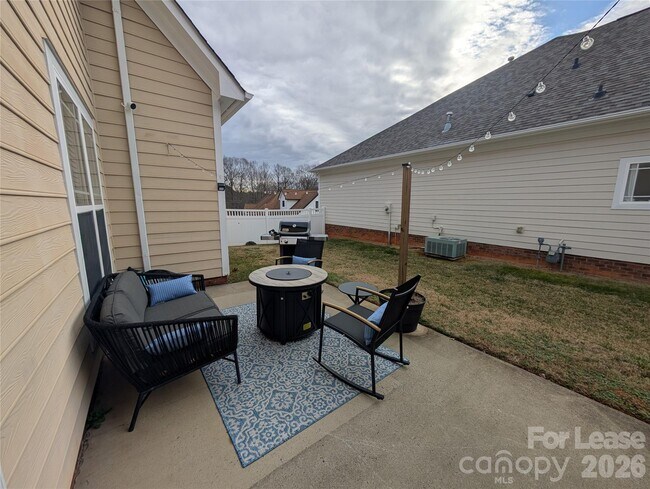 Building Photo - 20207 Colony Point Ln