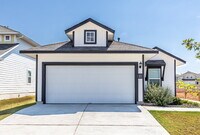 Building Photo - 373 Jade St