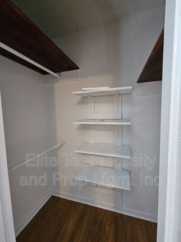 Building Photo - 4604 Coronado Dr