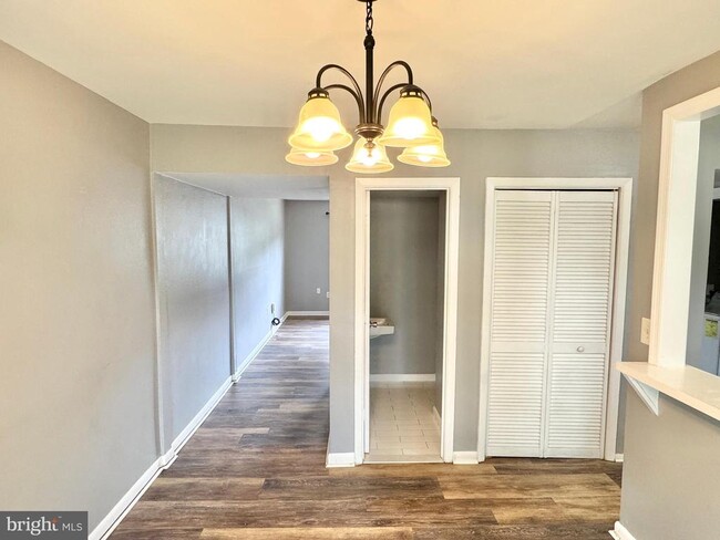 Building Photo - 814 Sledgehammer Dr