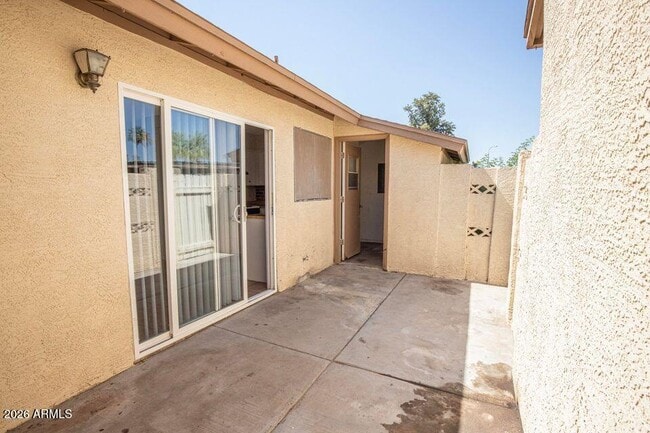 Building Photo - 2642 E Orange St.