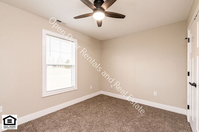 Building Photo - 10547 Old Leo Rd