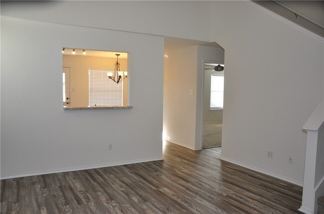 Building Photo - 127 Anderson St