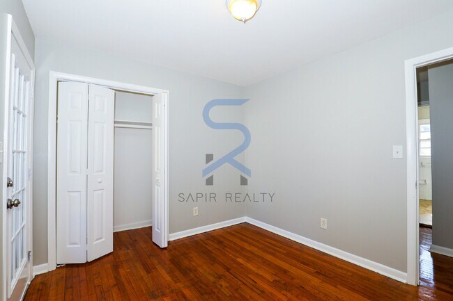 Building Photo - Move in before January 31st and choose your reward: a $250 Amazon Gift Card or a 55" Smart TV!