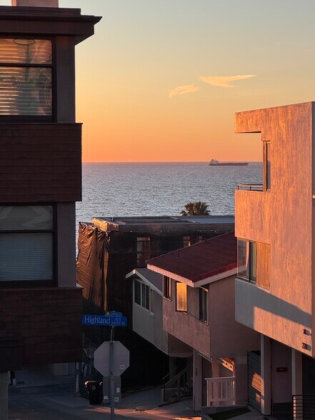 Building Photo - 2408 Highland Ave