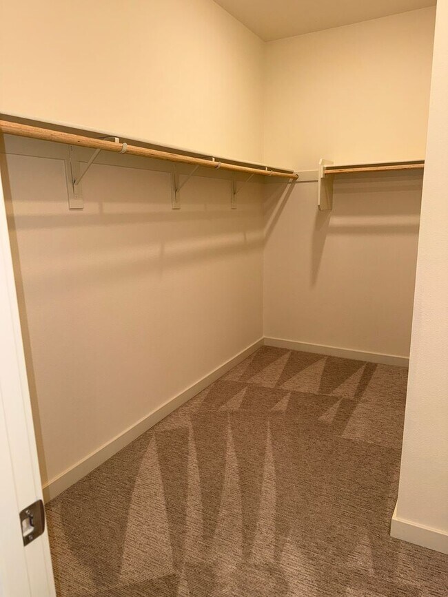 Building Photo - Riverview Townhome in Santee