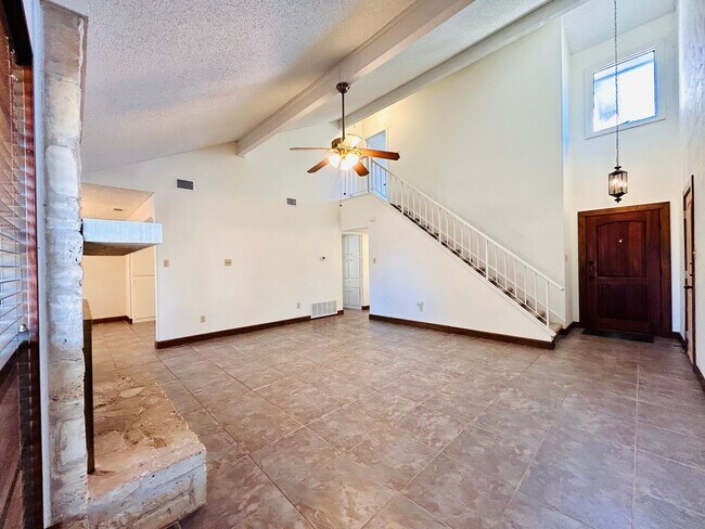 Building Photo - 11300 Maidenstone Dr