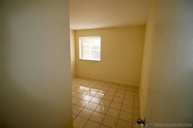 Building Photo - 6225 SW 131st Ct