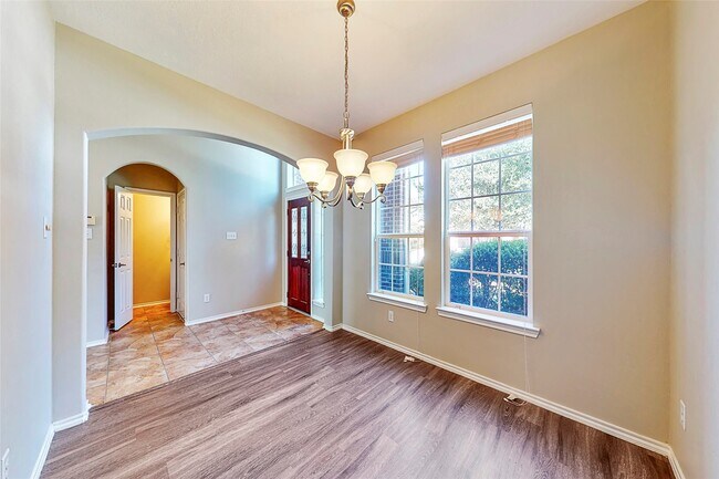 Building Photo - 8915 Headstall Dr