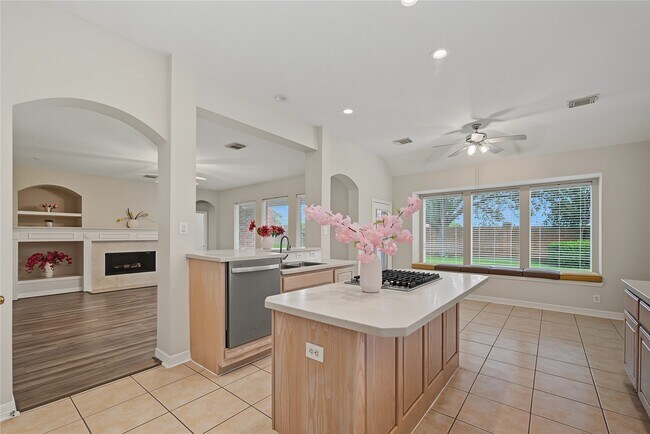 Building Photo - 5807 Bayberry Way