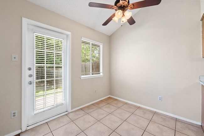 Building Photo - 7602 Woodstone Cove