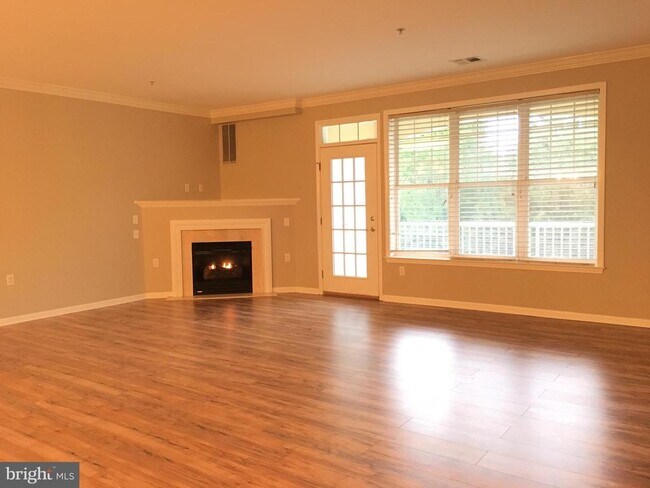 Building Photo - 126 Masterson Ct