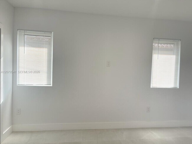 Building Photo - 6331 SW 23rd St