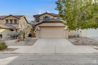 Building Photo - Totally Updated Solar Powered 4 Bedroom! B...