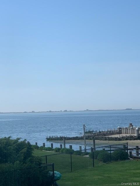 Building Photo - 45 Romana Dr