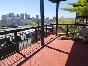 Building Photo - 399 Oregon St