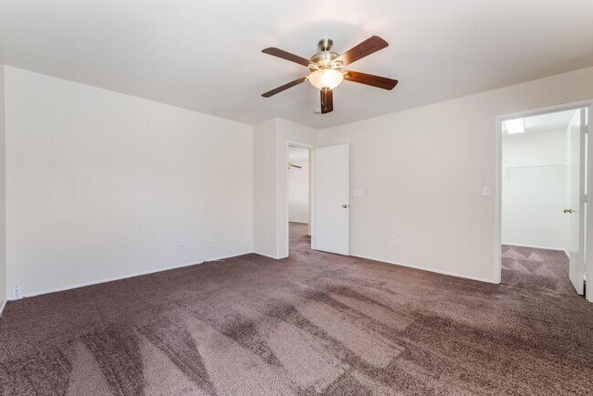 Building Photo - Cute Two-Story Home